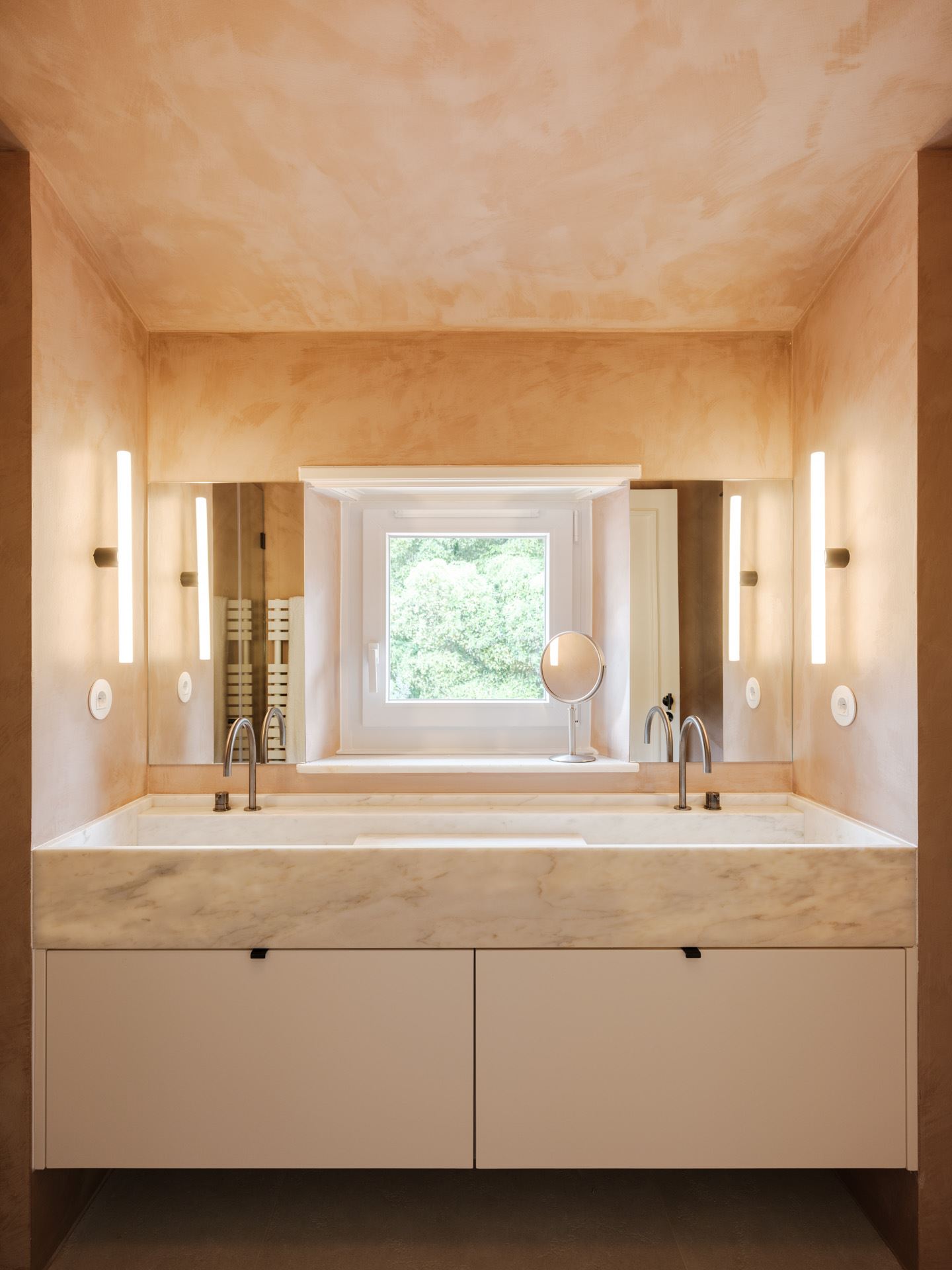 Casa Dinamarca, bathroom