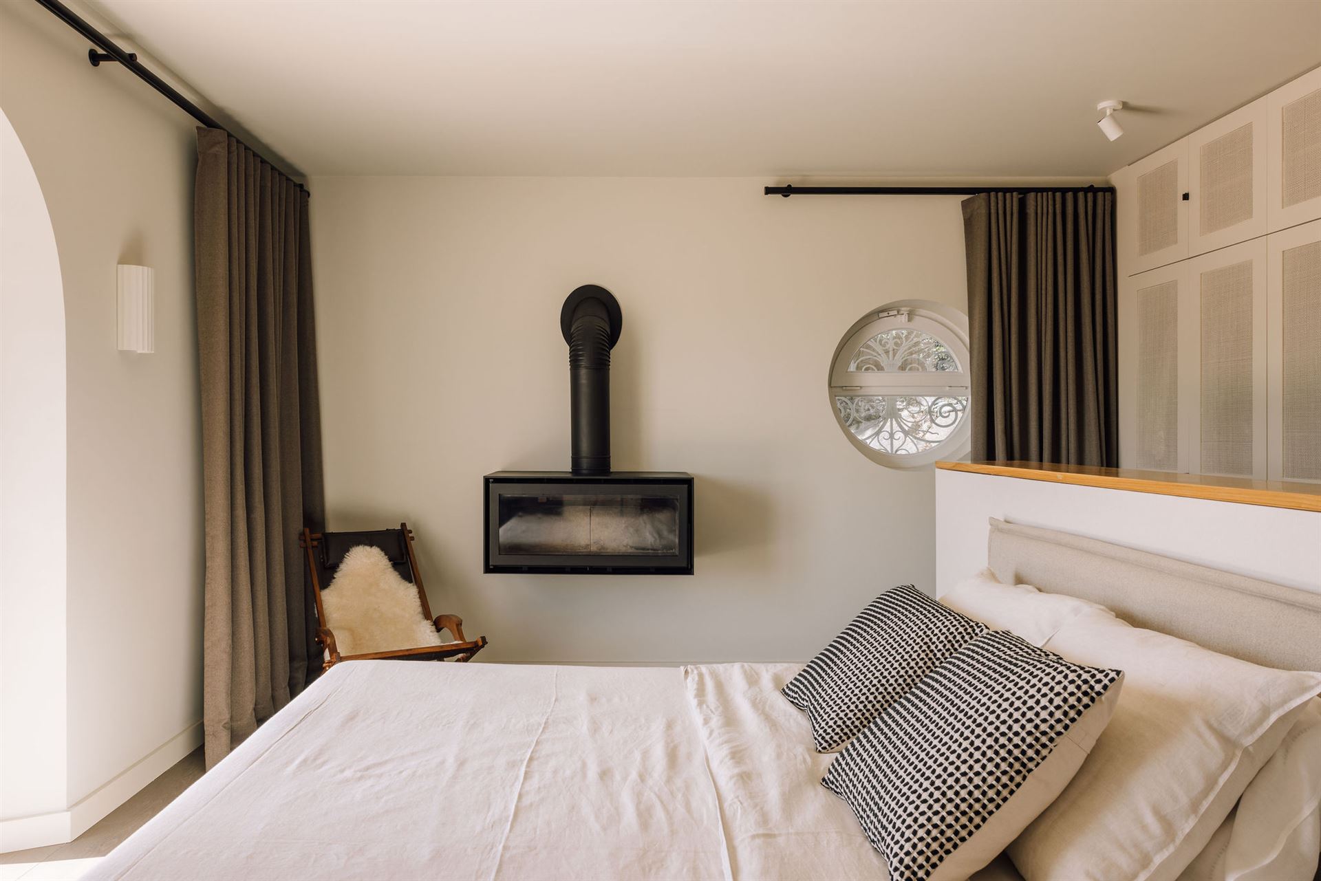Casa da Eira, master suite