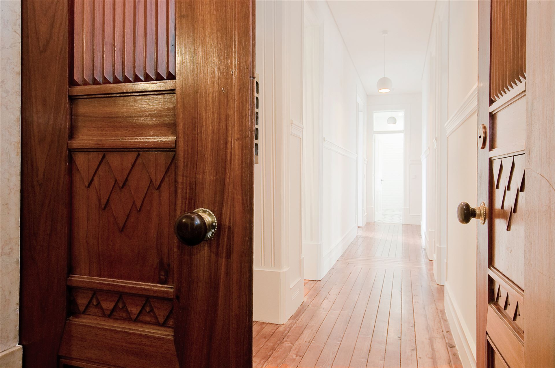 LC Studio, Elias Entrance