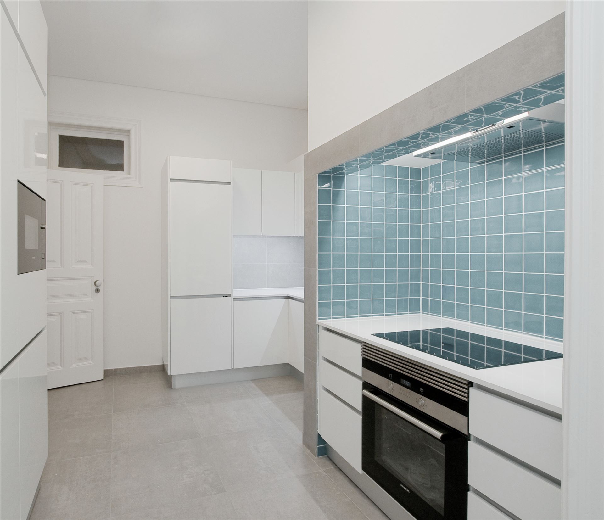 LC Studio, Elias Kitchen