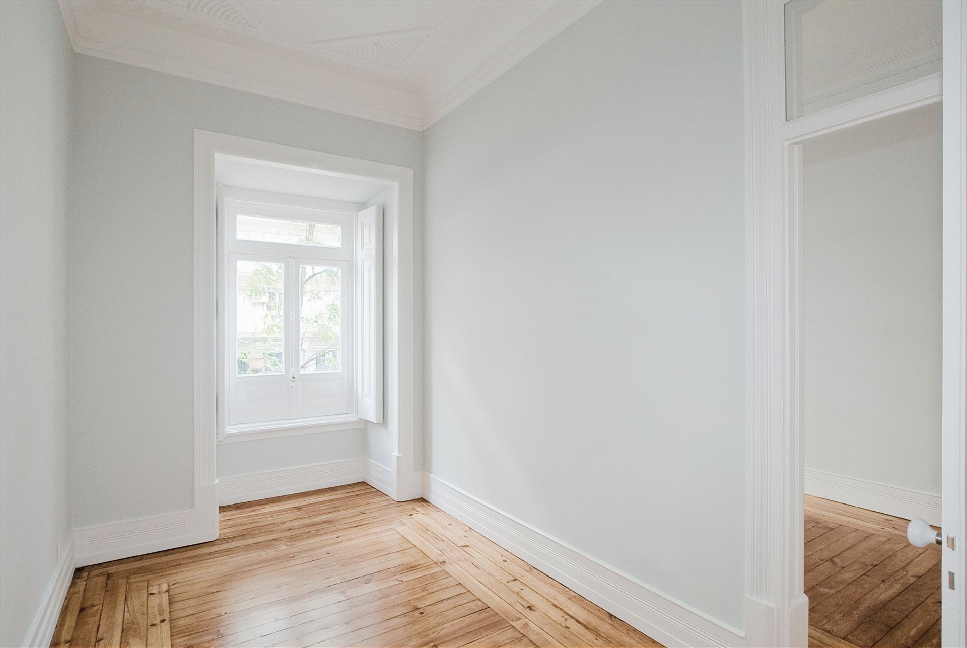 LC Studio, Elias Rooms