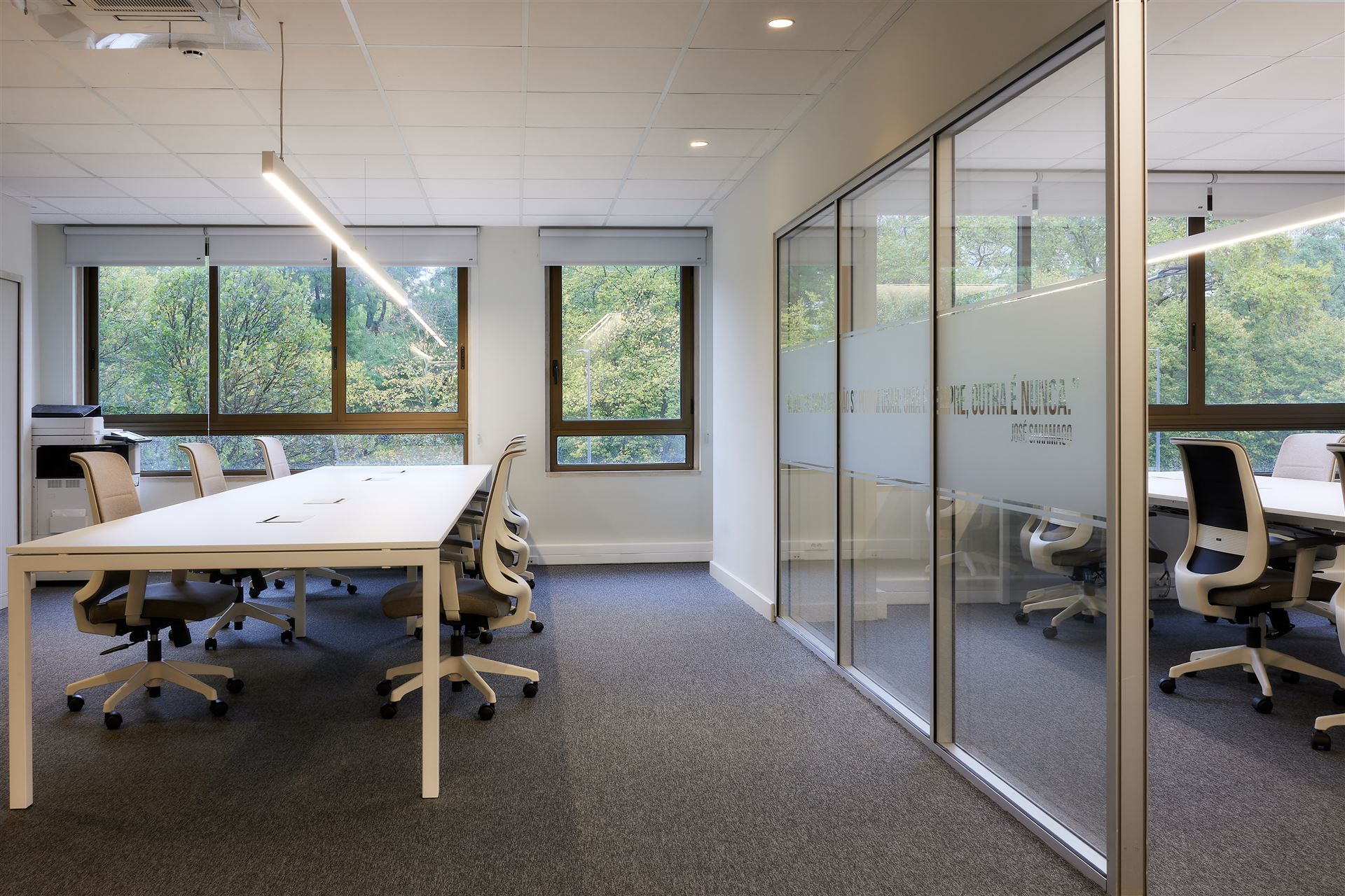 Embrace Travel Agency, architectural photography