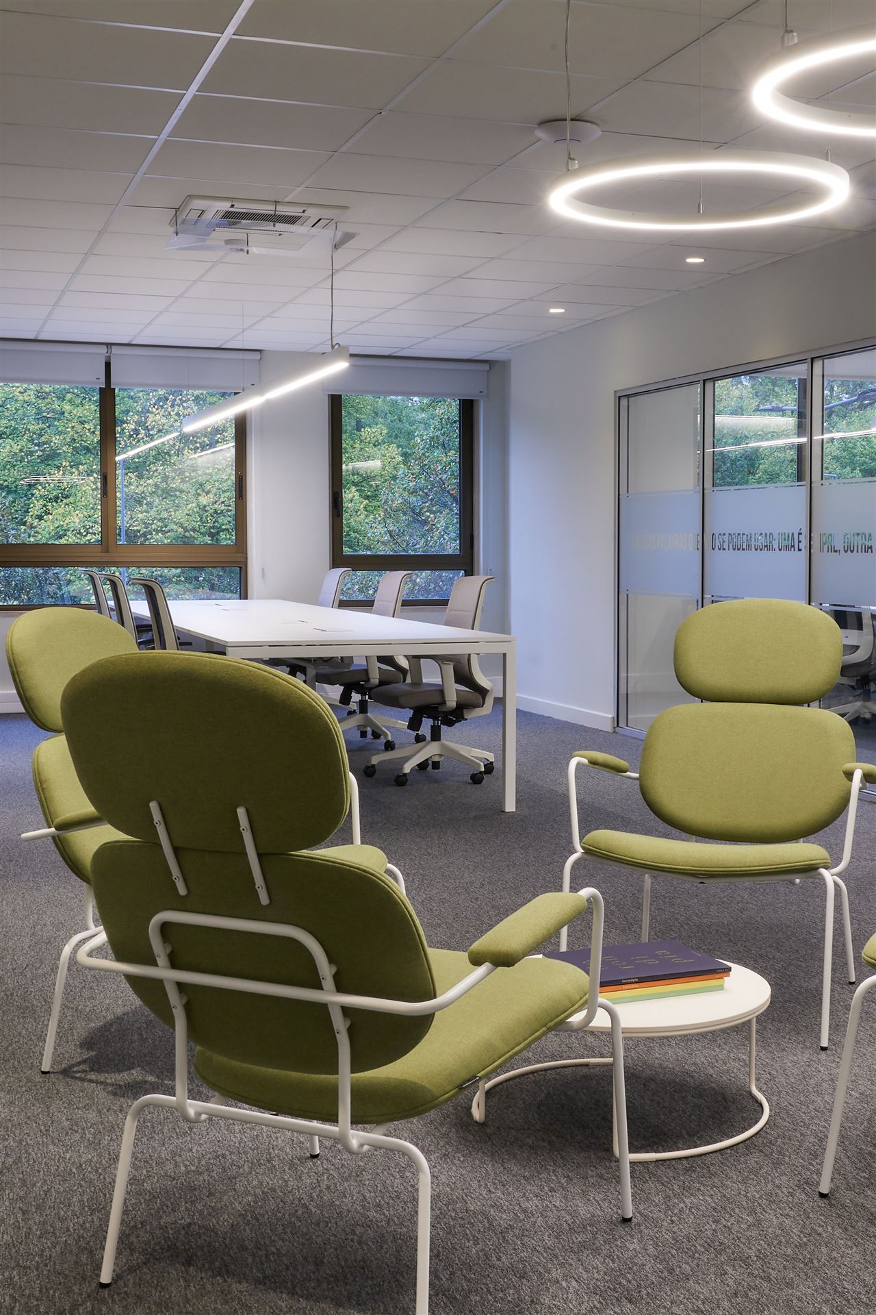 Embrace Travel Agency, architectural photography