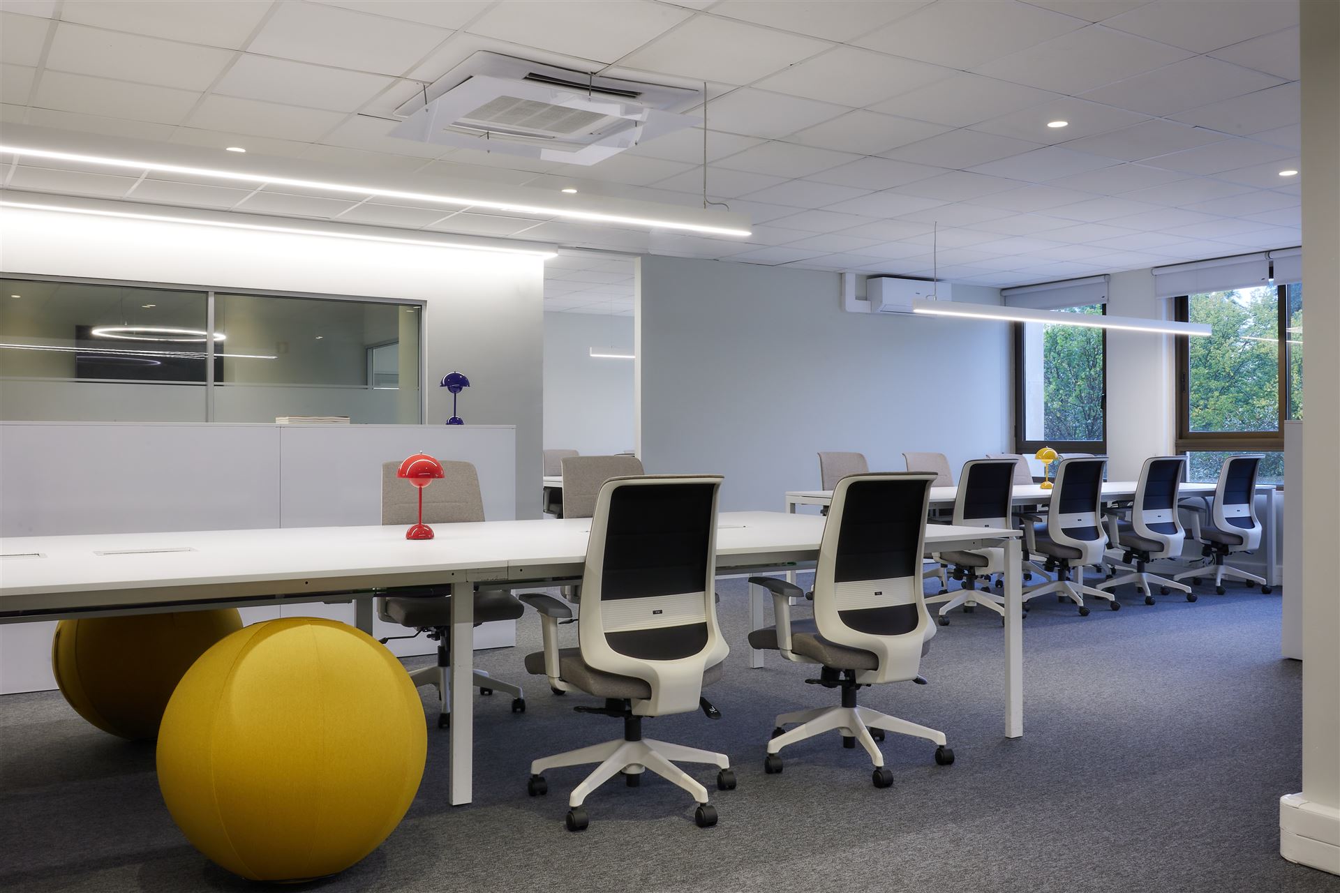 Embrace Travel Agency, architectural photography