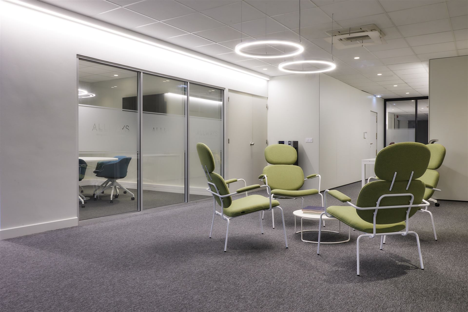 Embrace Travel Agency, architectural photography
