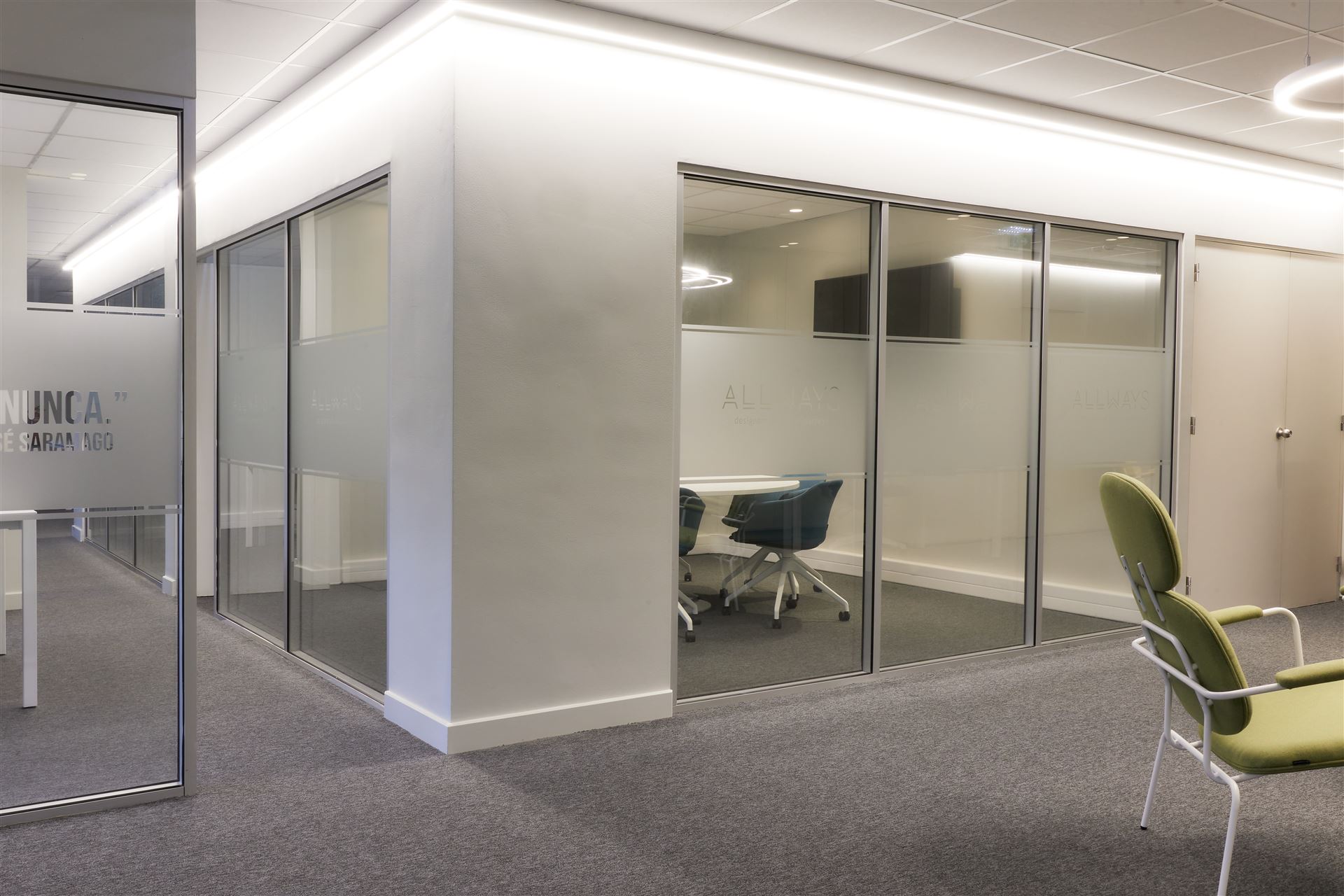 Embrace Travel Agency, architectural photography