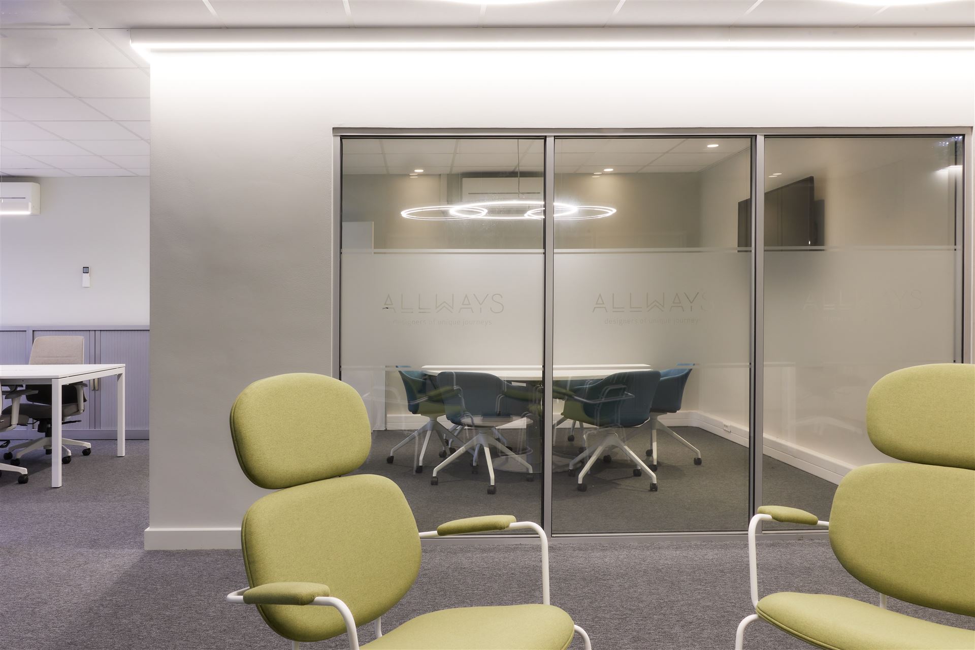Embrace Travel Agency, architectural photography