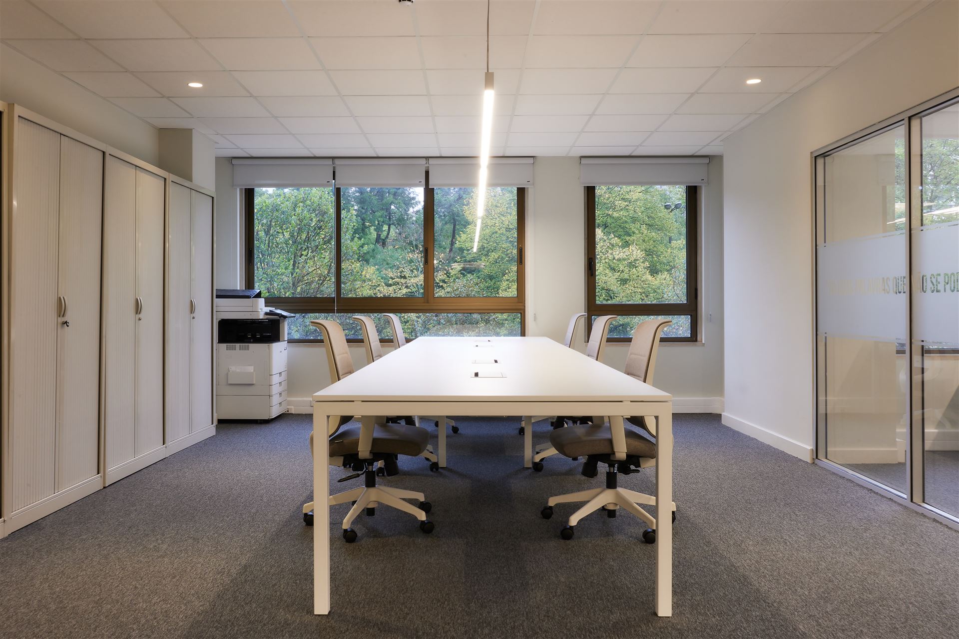 Embrace Travel Agency, architectural photography