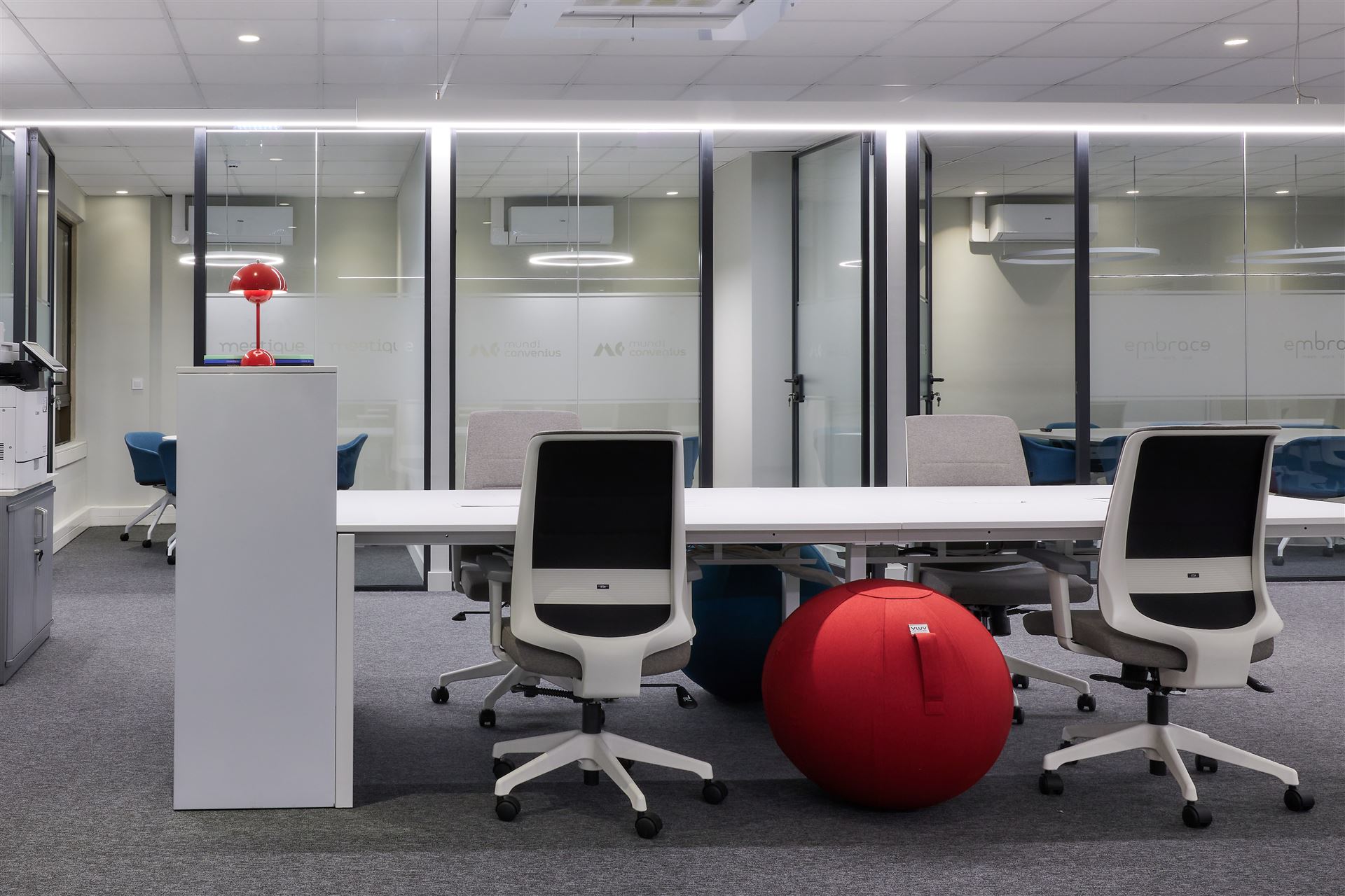 Embrace Travel Agency, architectural photography